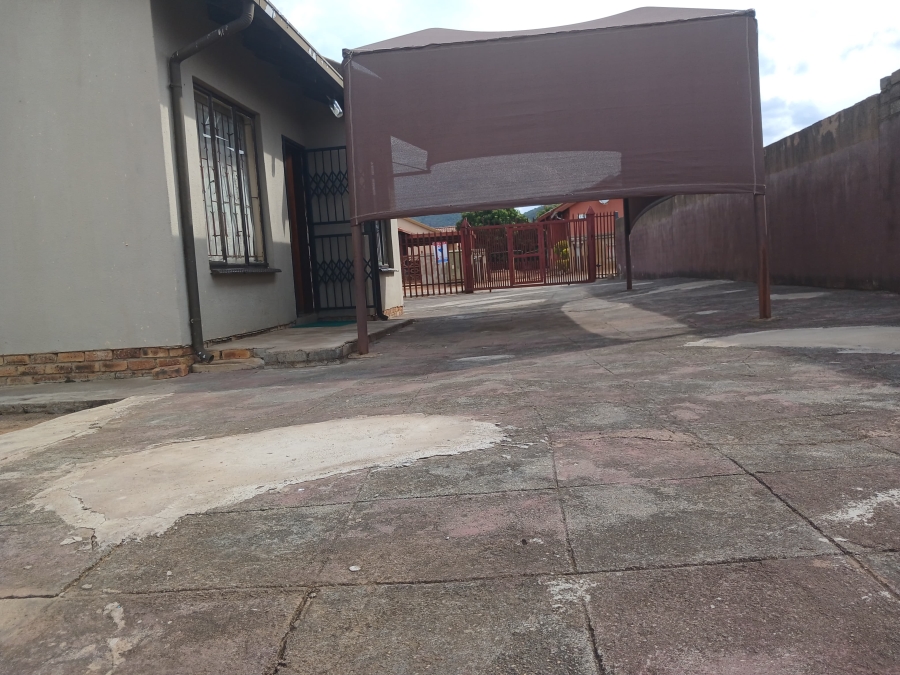 2 Bedroom Property for Sale in Tlhabane West North West
